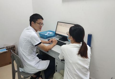 自貢四院開特色藥學門診，精準服務(wù)解決市民用藥難題